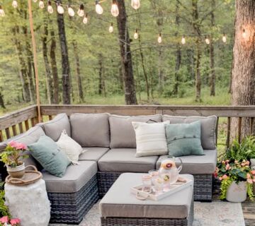 How to Decorate an Outdoor Space?